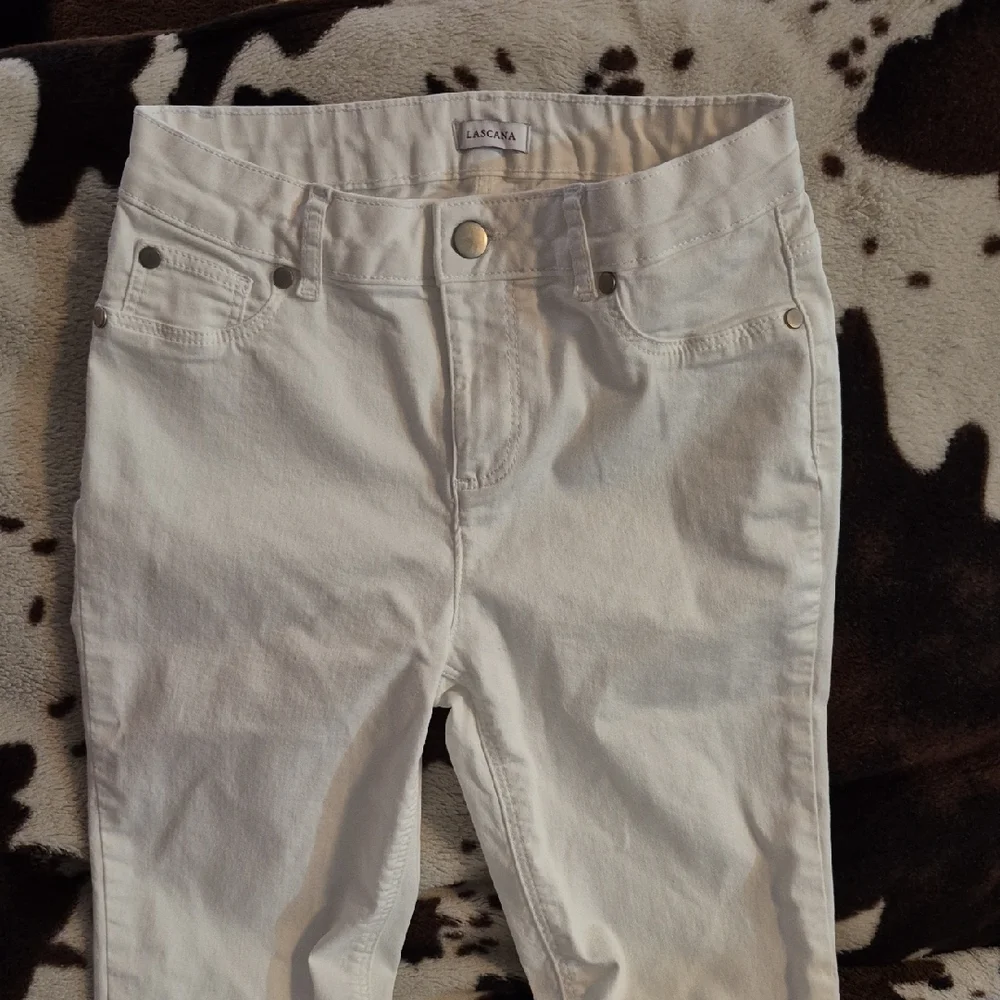 LASCANA White Skinny Jeans with Classic Fit - Picture 3 of 10